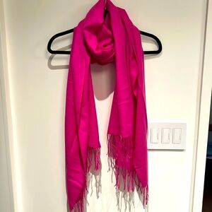 Pink pashmina
